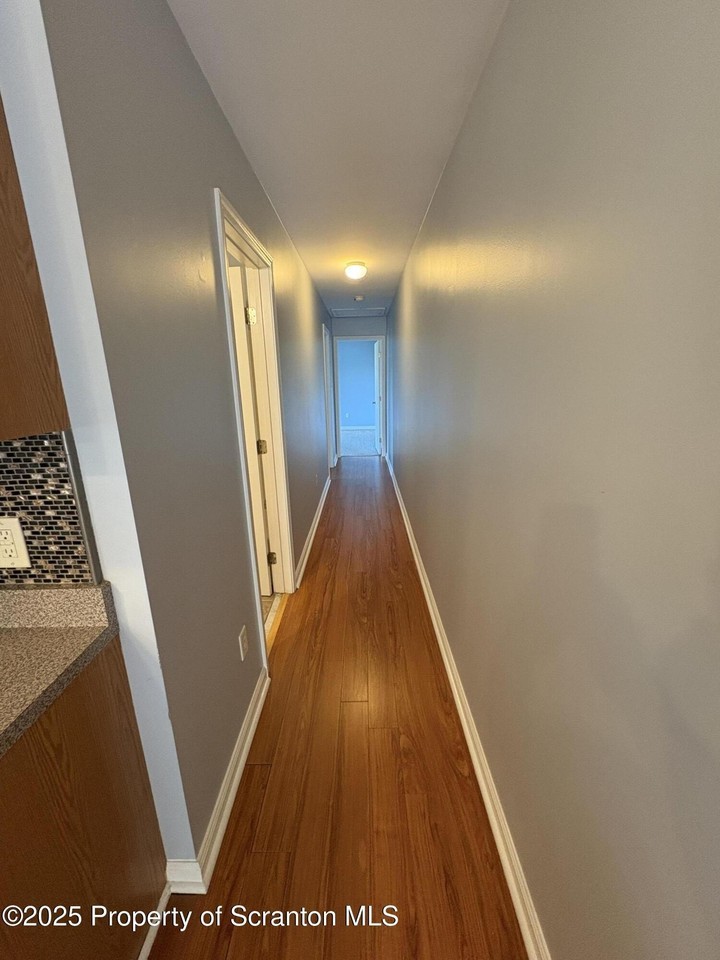 907 Rear Lackawanna Avenue #B - Photo 7 of 17