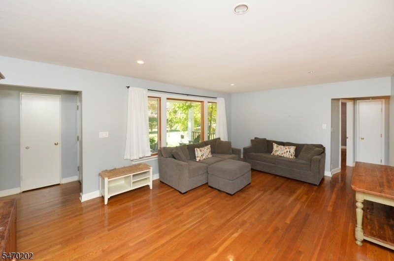 5 Beekman Pl - Photo 3 of 26