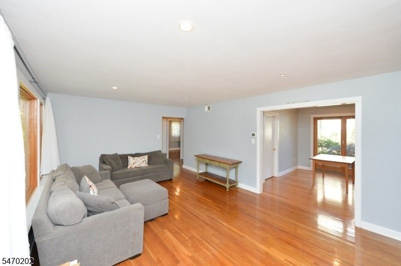 5 Beekman Pl - Photo 5 of 26