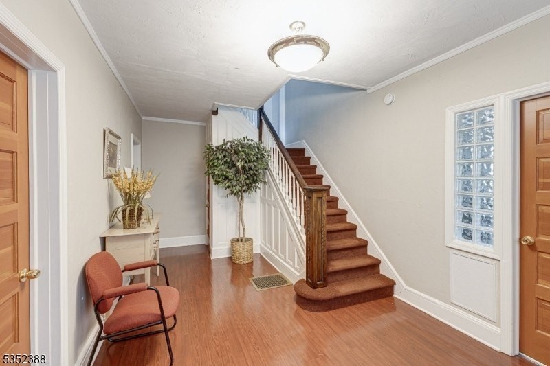 134 S Euclid Ave - Photo 5 of 12