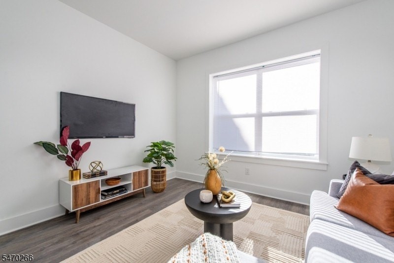 446 Irvine Turner Blvd #C - Photo 3 of 10