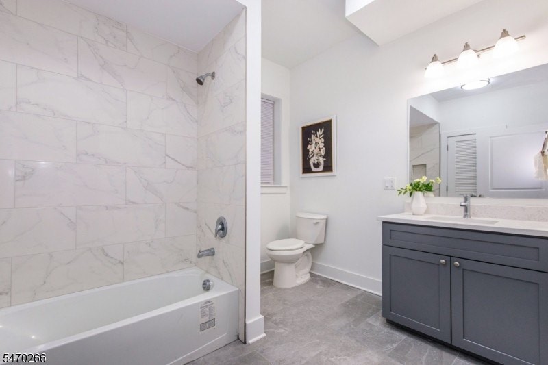 446 Irvine Turner Blvd #C - Photo 6 of 10