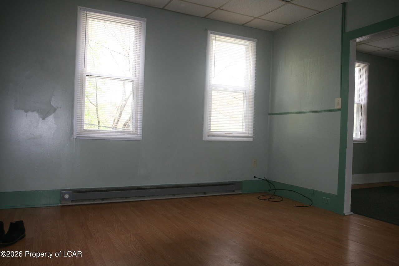 5 E Main St #5REARRIGHT - Photo 7 of 11