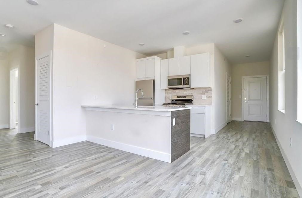 140 Avenue B #406 - Photo 4 of 20