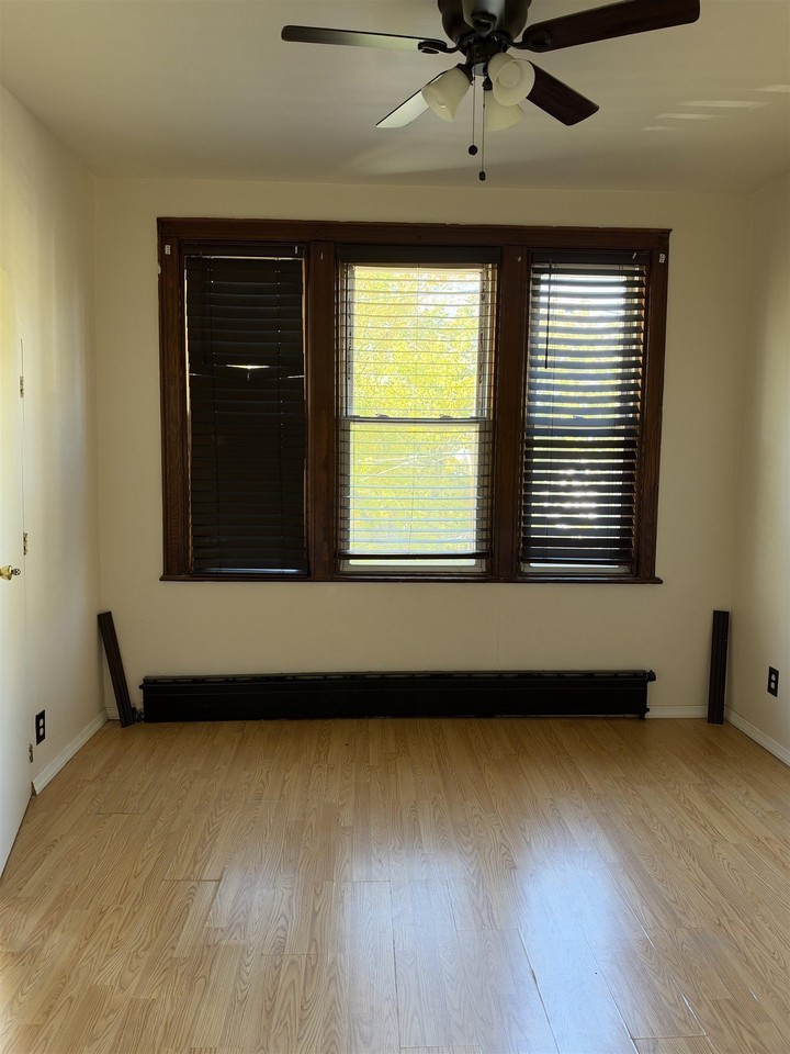 182 Terrace Ave #2 - Photo 4 of 7