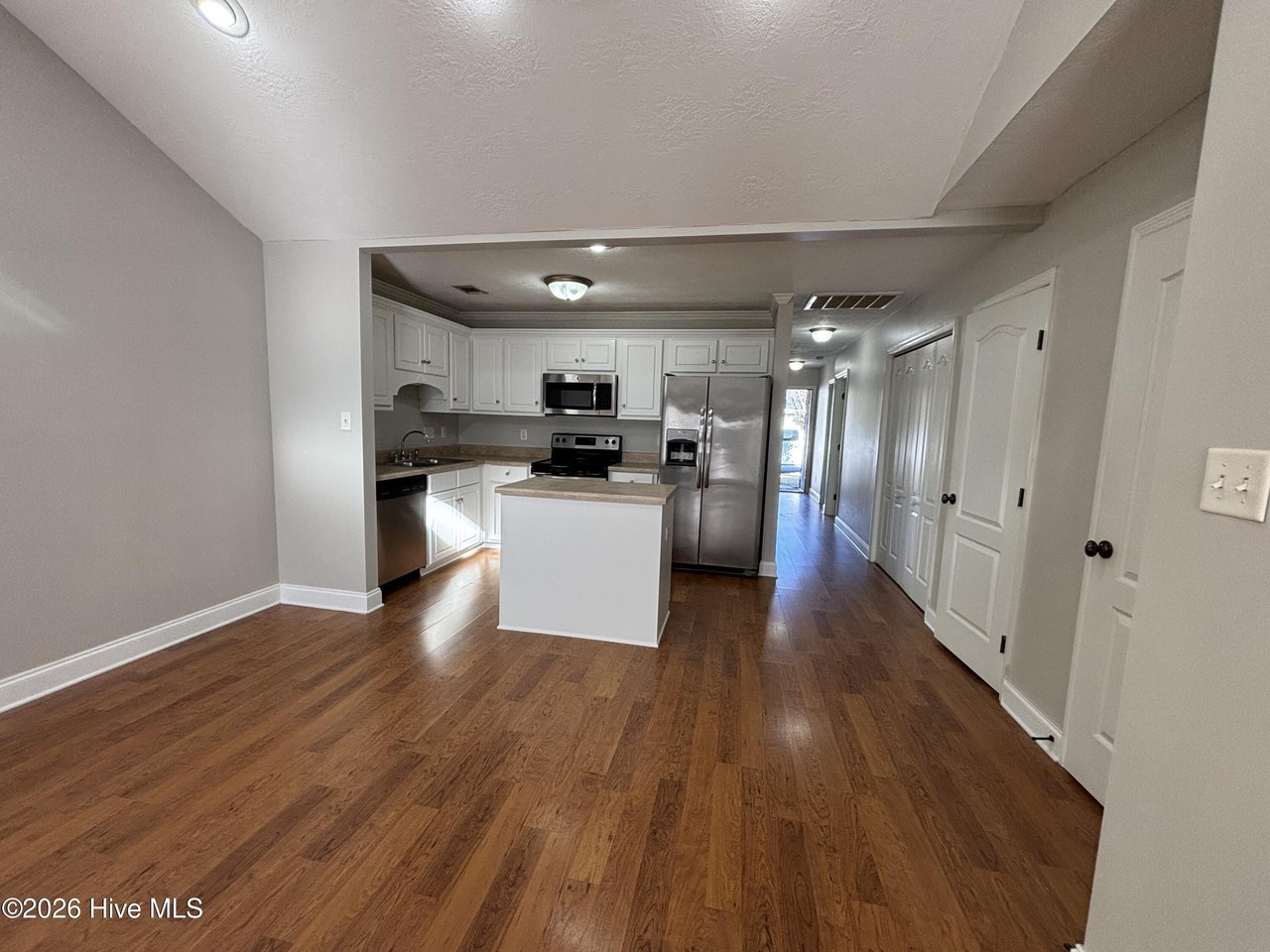 826 Bryan Cir - Photo 7 of 12