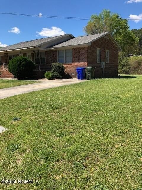 1014 Brownlea Dr #A - Photo 2 of 10