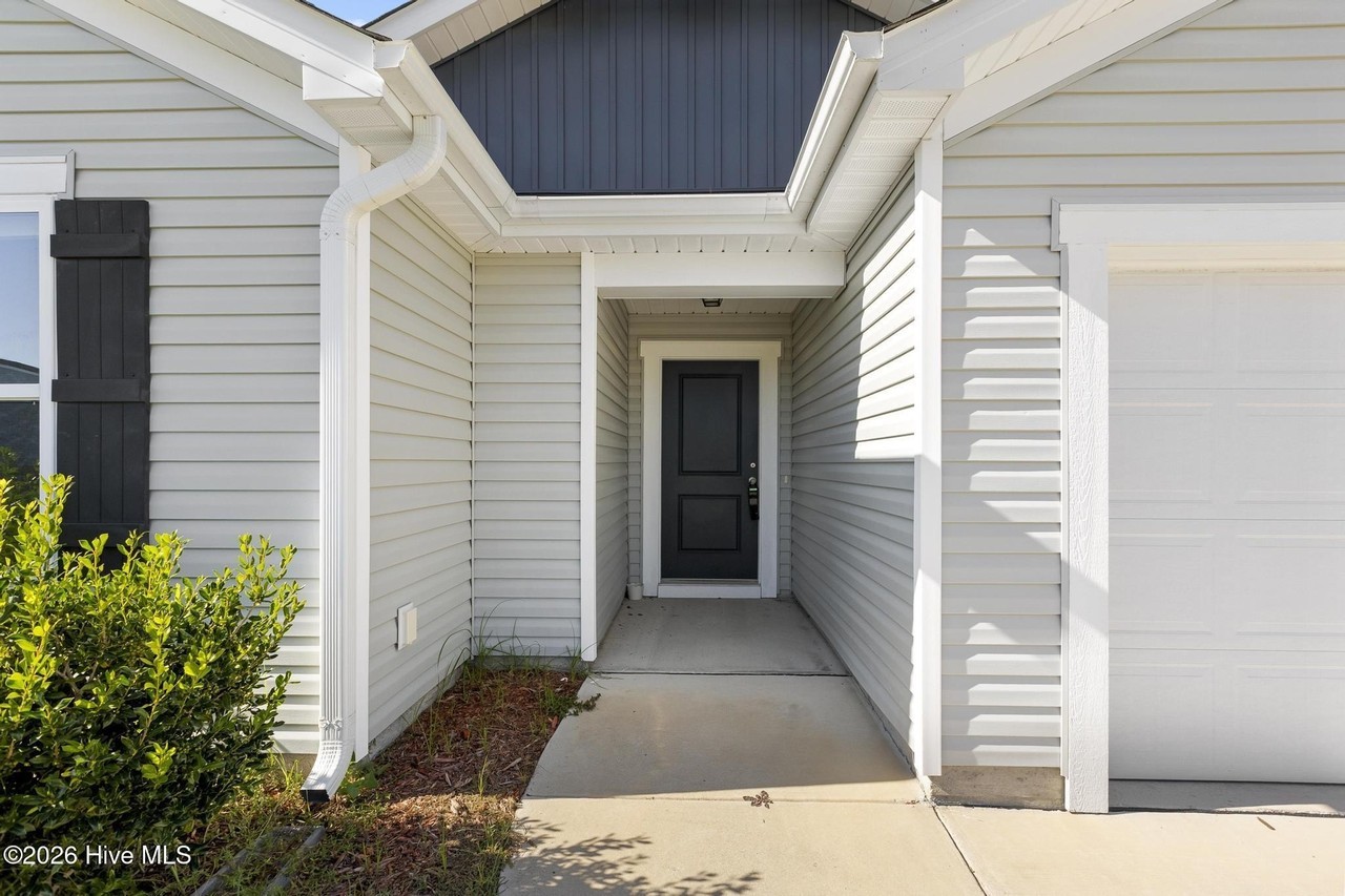 303 Range Cir - Photo 2 of 21