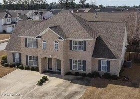 featured image of 2116 Dovedale Dr #B
