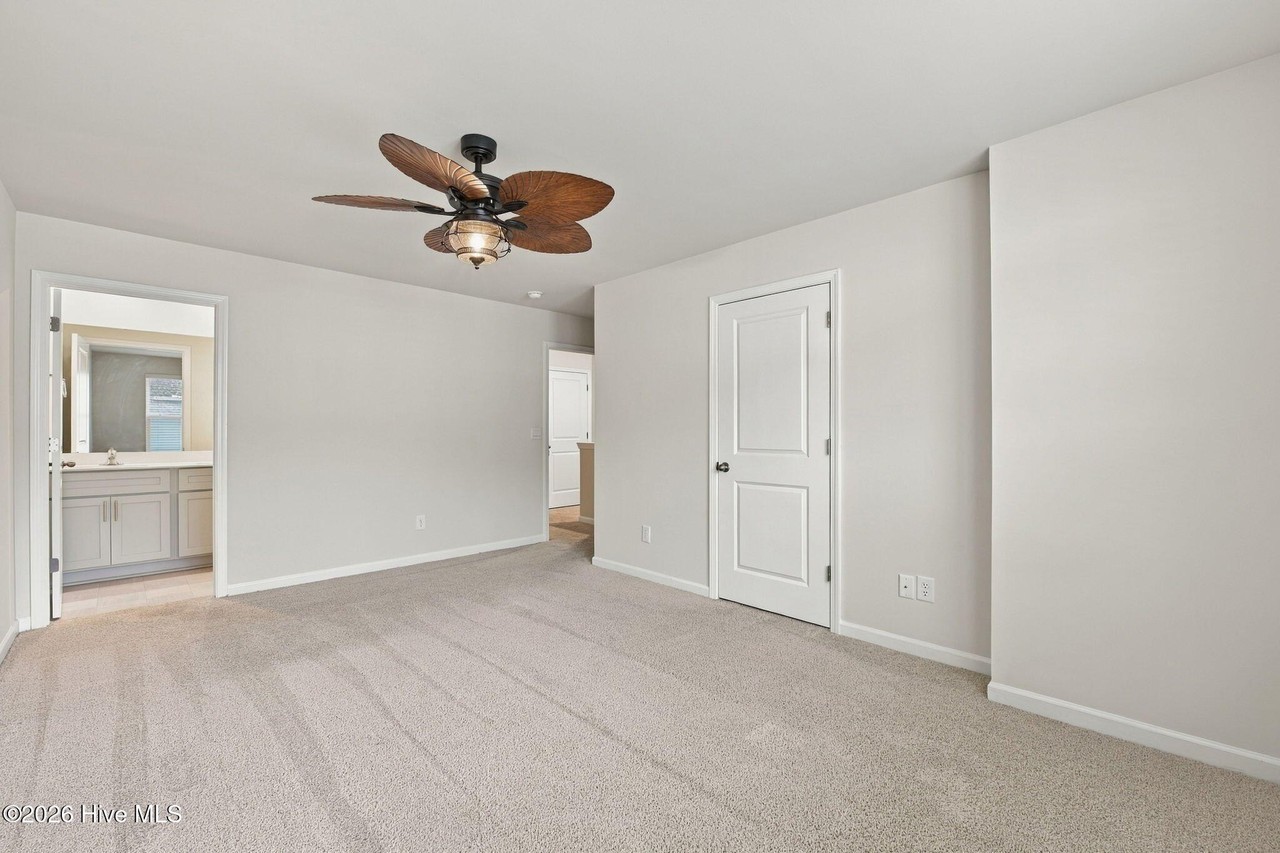2011 Clock Rd - Photo 4 of 32