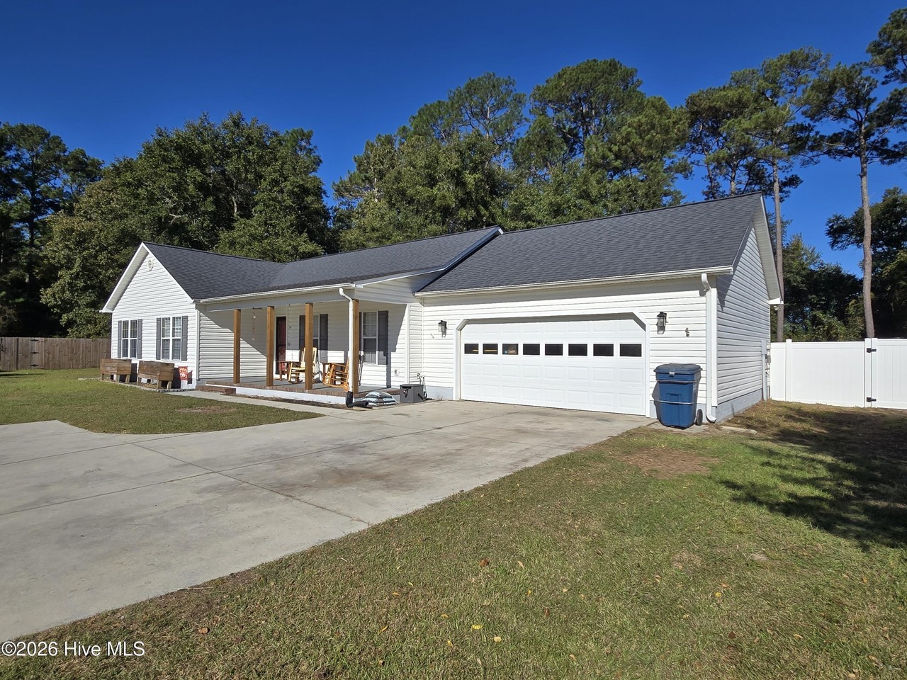 116 Goldie Ln - Photo 2 of 21
