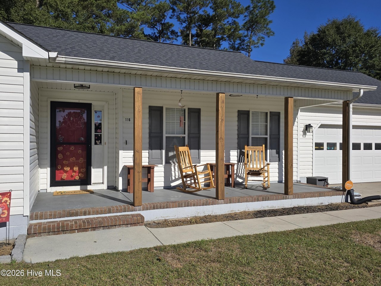 116 Goldie Ln - Photo 4 of 21