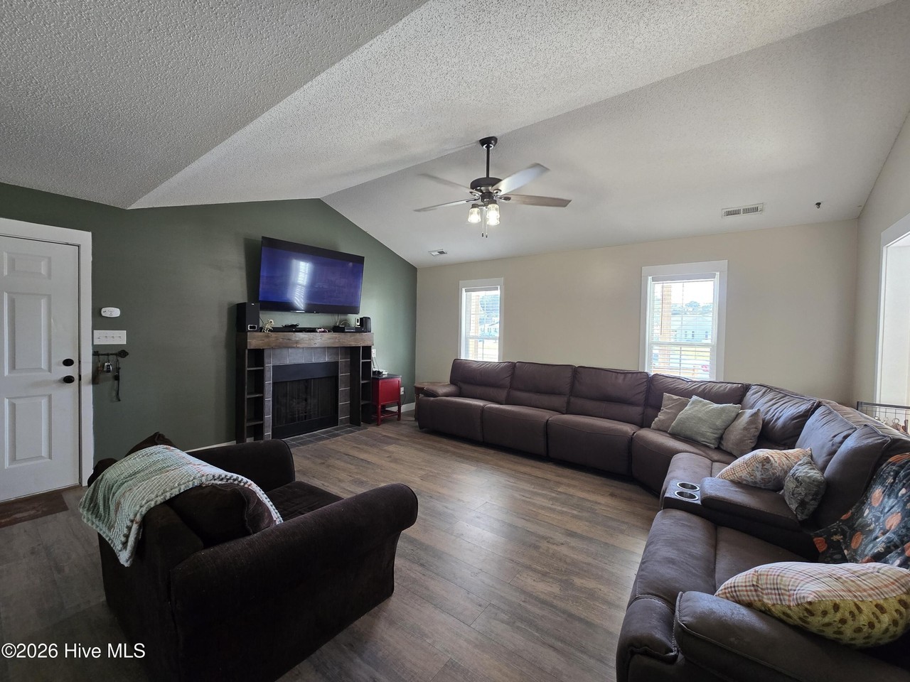 116 Goldie Ln - Photo 7 of 21