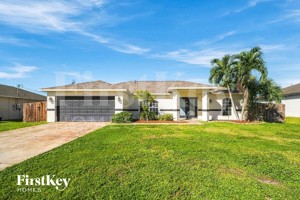 featured image of 3736 Sw Santa Barbara Pl