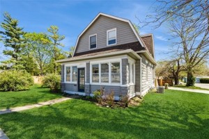 featured image of 13217 Walnut St