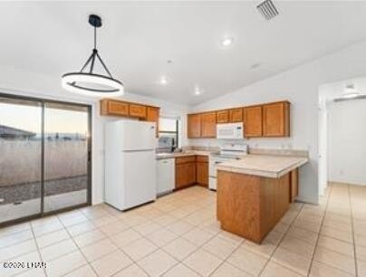2080 Holly Ave #104 - Photo 7 of 17
