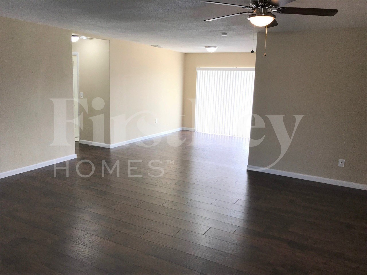 9280 Sunset Strip - Photo 2 of 19