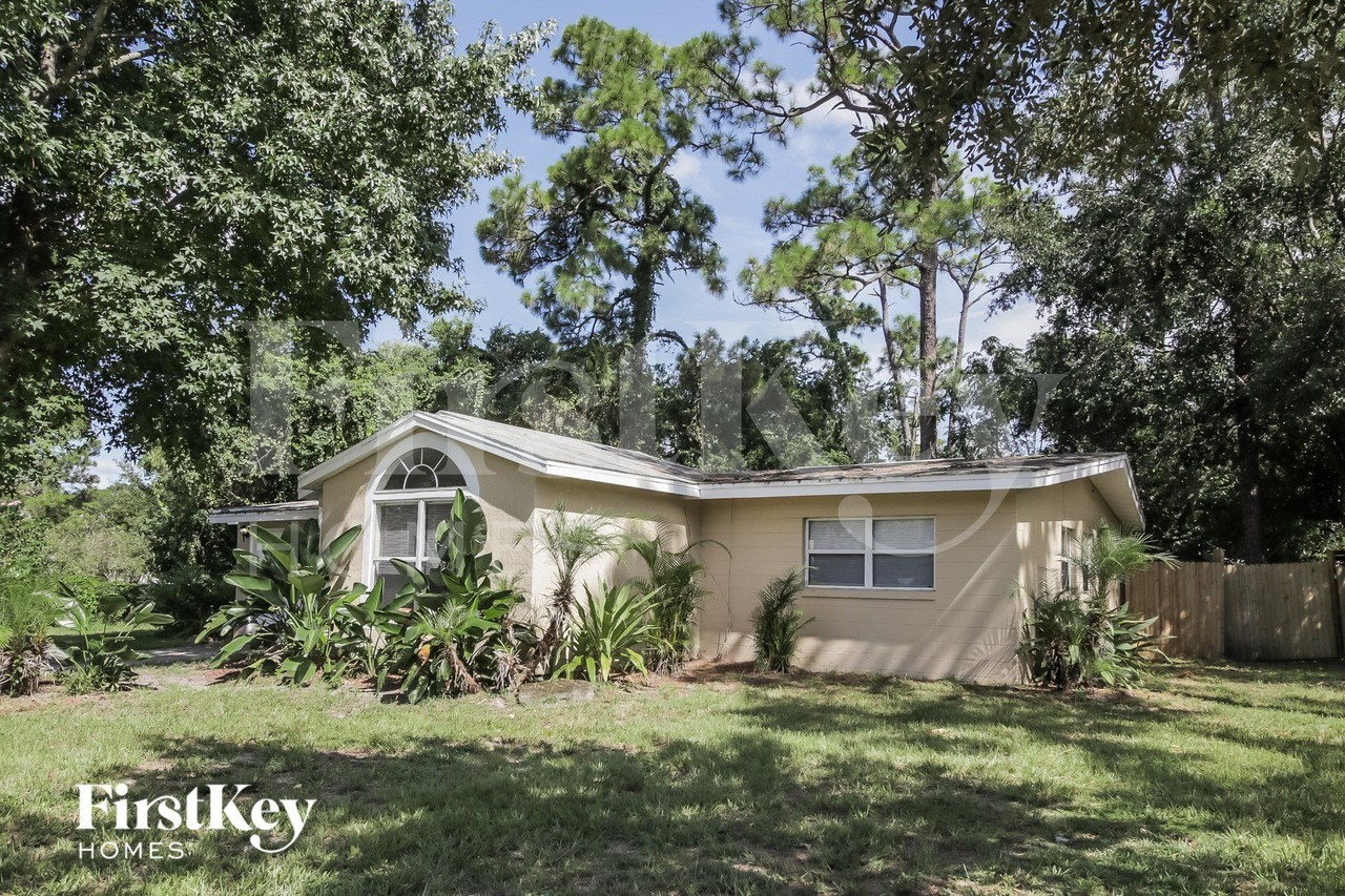 510 Iris Rd - Photo 2 of 15