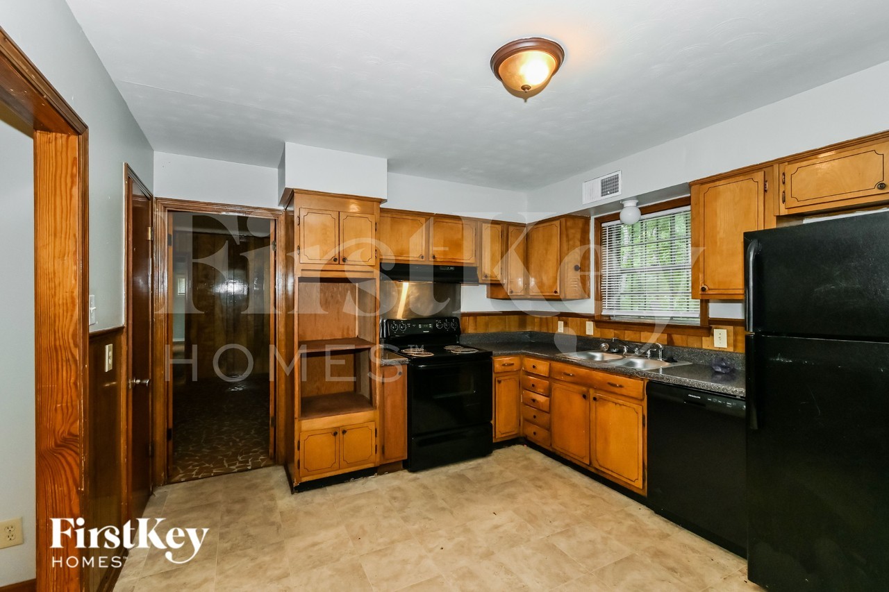 3717 W Big Bend Dr - Photo 5 of 16