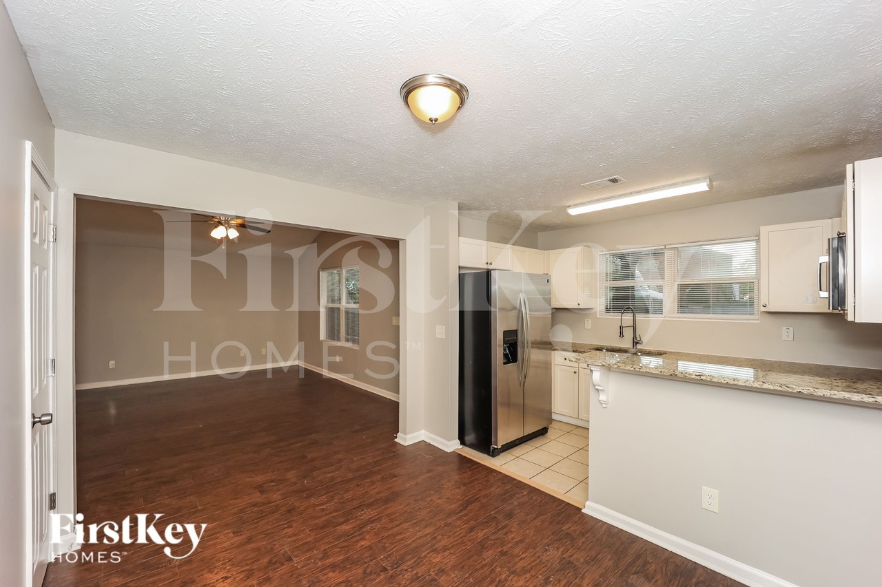 2904 Cheney St - Photo 7 of 19