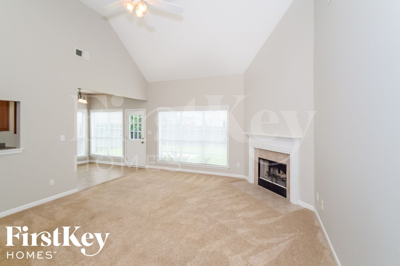 2506 Joey Adkins Dr - Photo 2 of 15