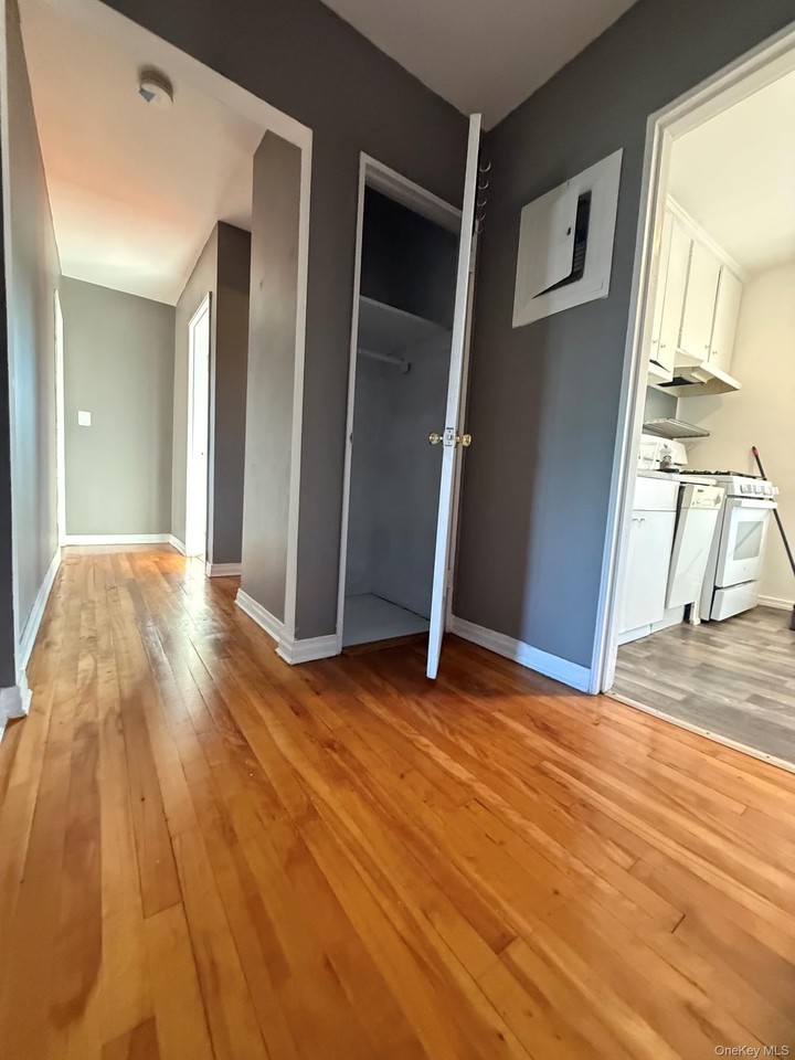 1833 Palmer Ave - Photo 6 of 25