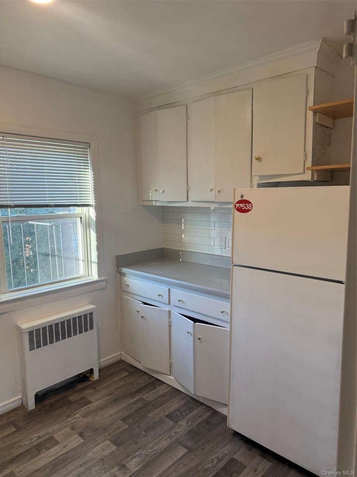 1833 Palmer Ave - Photo 7 of 25