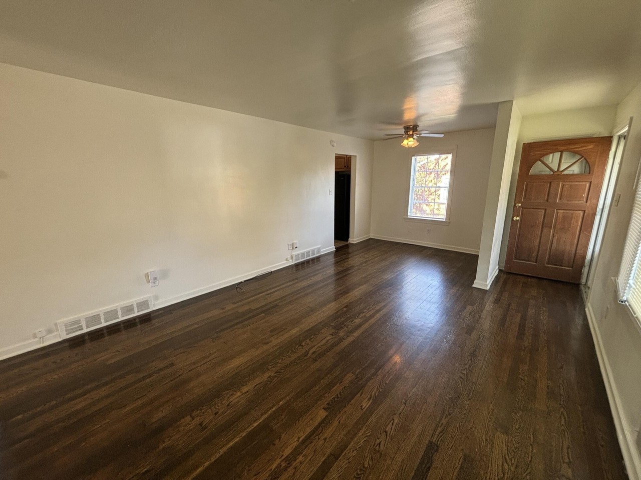 610 Kent Dr - Photo 3 of 14
