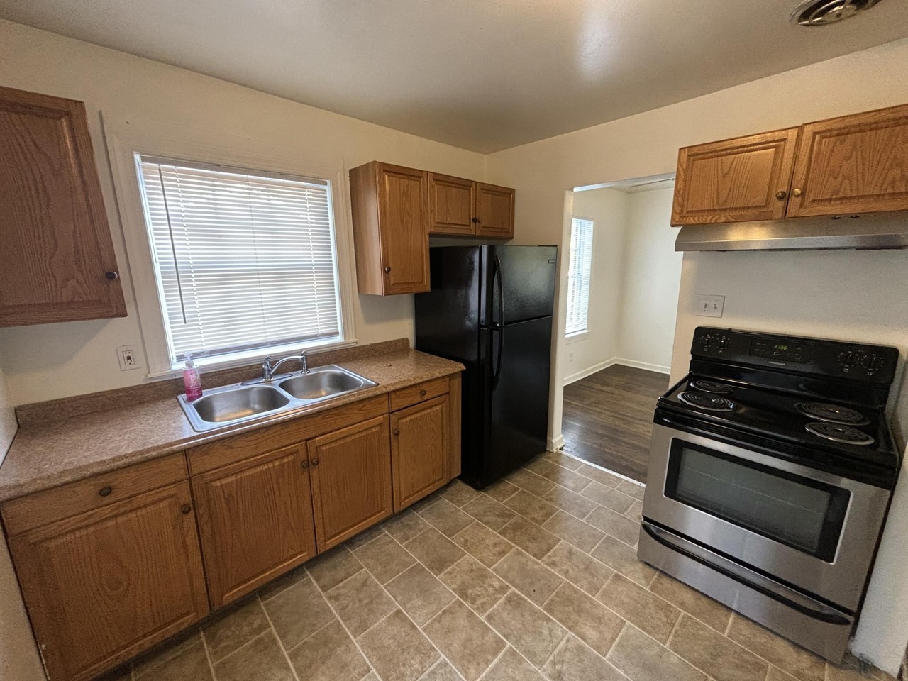 610 Kent Dr - Photo 4 of 14