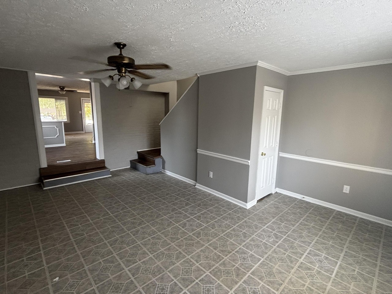2015 New Orleans Dr - Photo 5 of 17