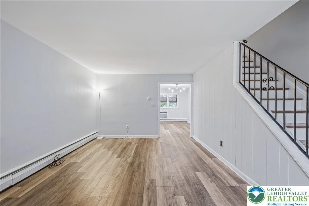 810 S 10th St - Photo 3 of 21