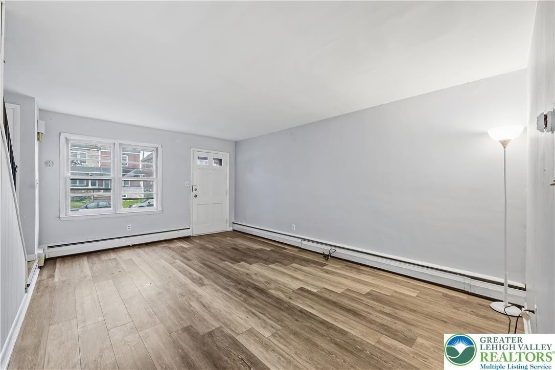 810 S 10th St - Photo 4 of 21