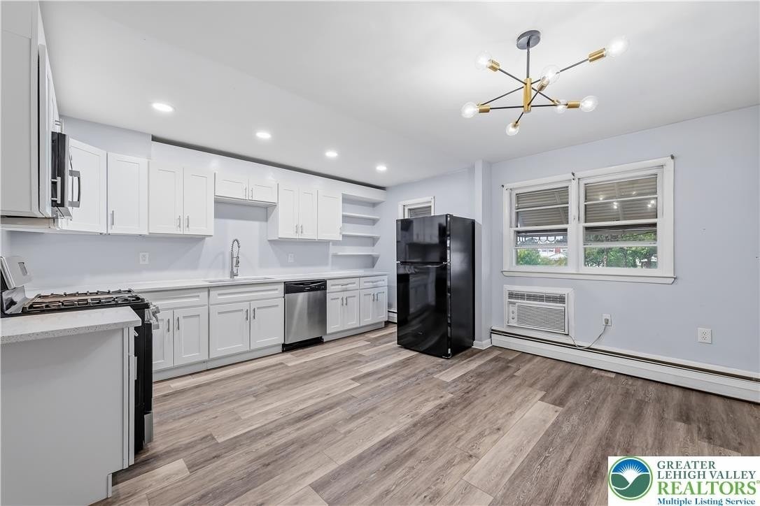 810 S 10th St - Photo 6 of 21