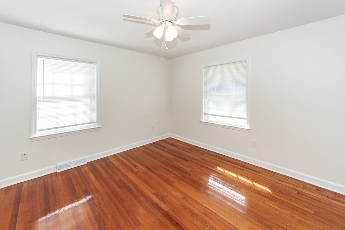 336 Betsy Rd - Photo 7 of 50