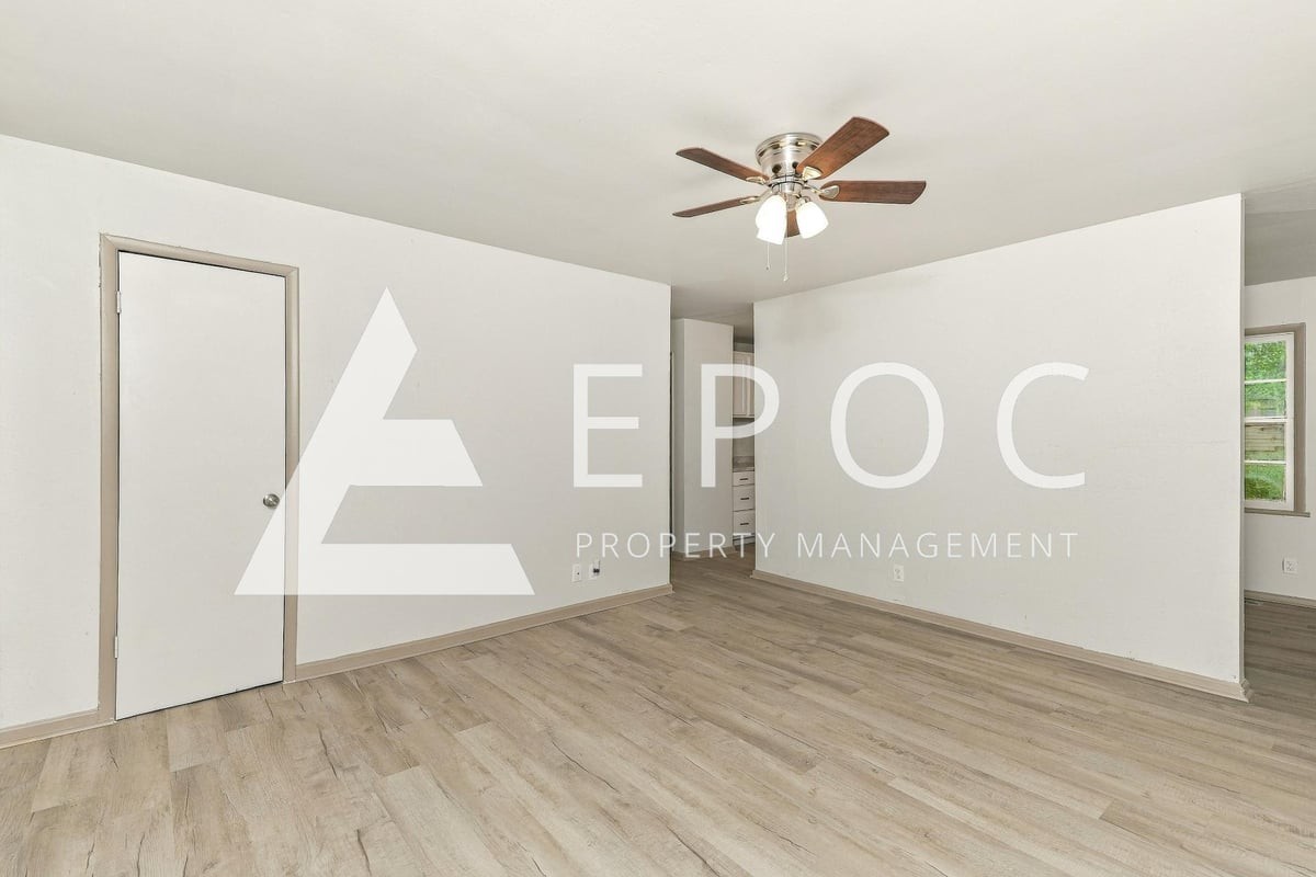 2440 N Winston Ave - Photo 6 of 15