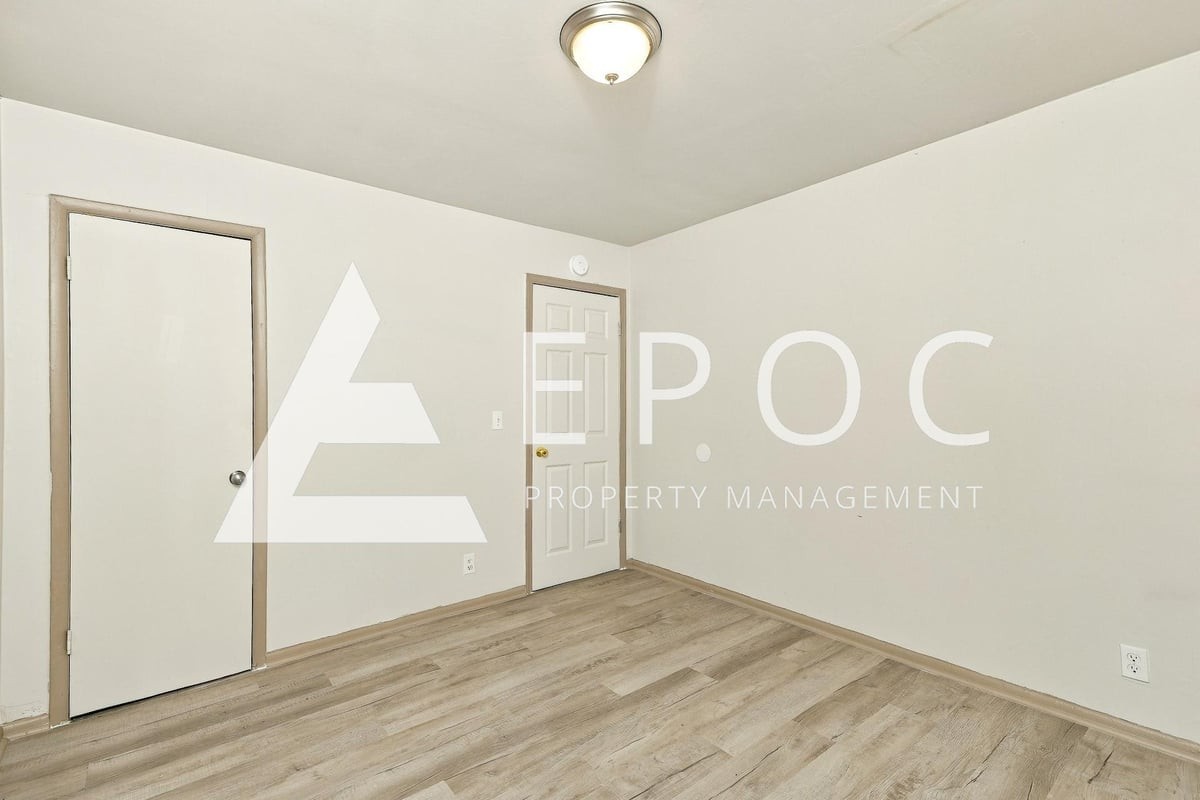 2440 N Winston Ave - Photo 7 of 15