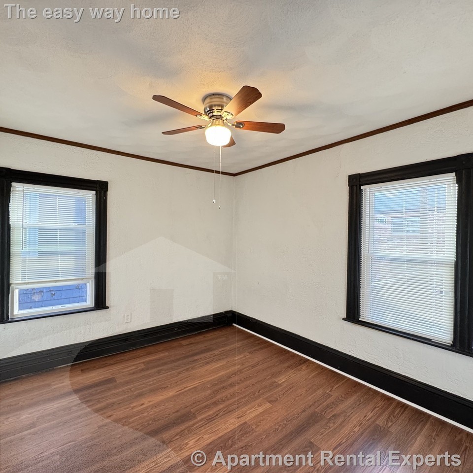 53 Hinckley St #2 - Photo 7 of 12