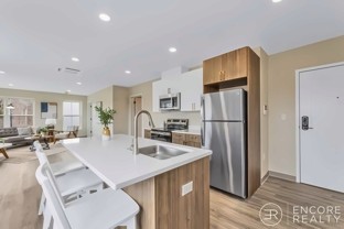 375 Cummins Hwy #201 - Photo 1 of 1