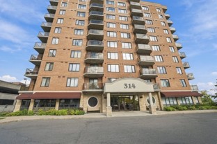 314 Central Park Dr #604 - Photo 1 of 1
