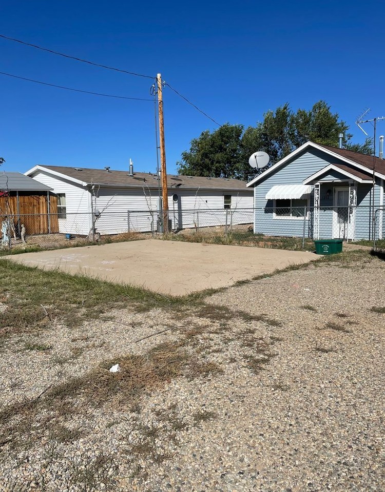 1202 Jackson St - Photo 2 of 8