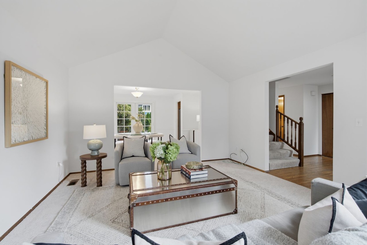 18228 Ne 109th St - Photo 4 of 35