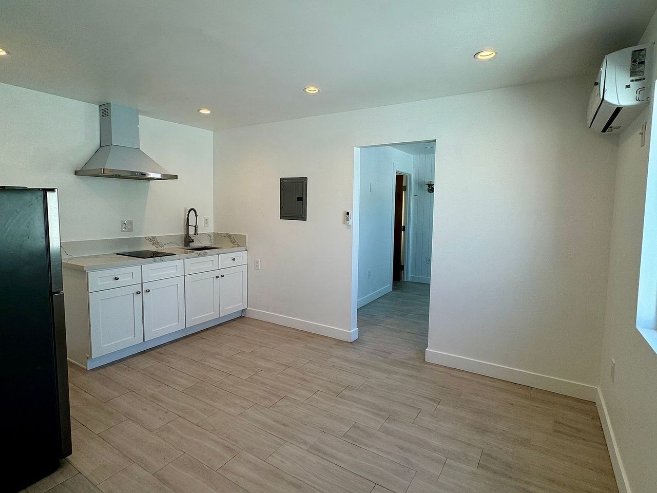 4713 St Elmo Dr - Photo 2 of 13