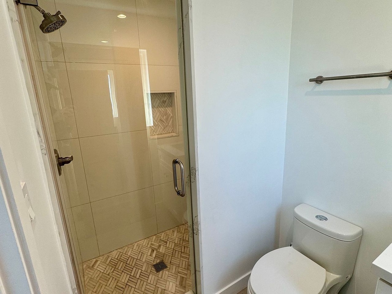 4713 St Elmo Dr - Photo 5 of 13