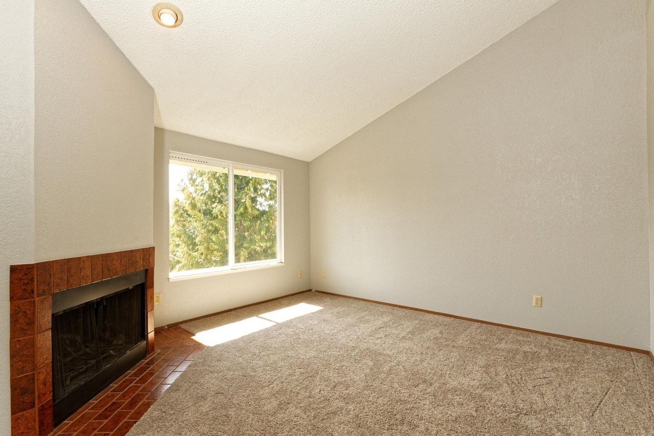 2601 Ne 4th St #631 - Photo 2 of 13