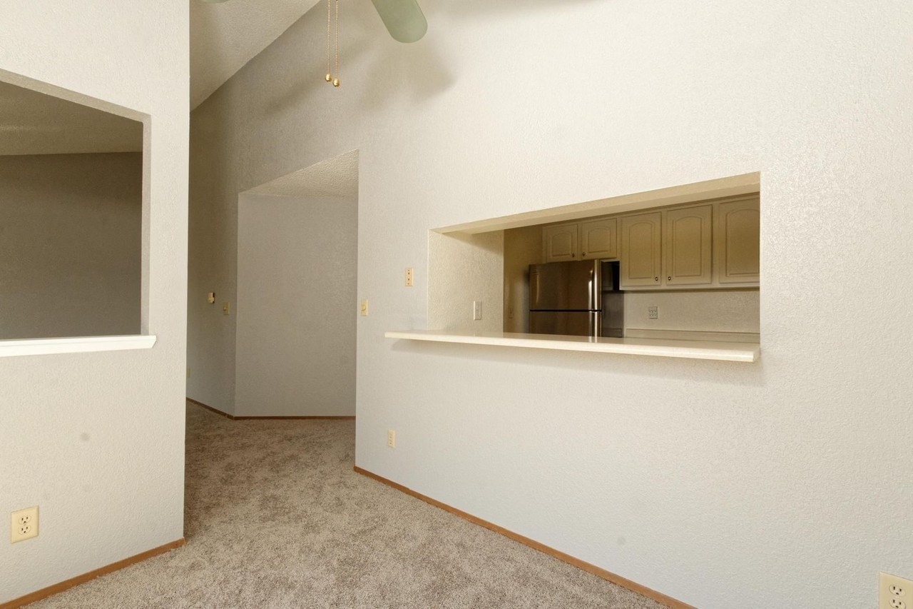 2601 Ne 4th St #631 - Photo 5 of 13