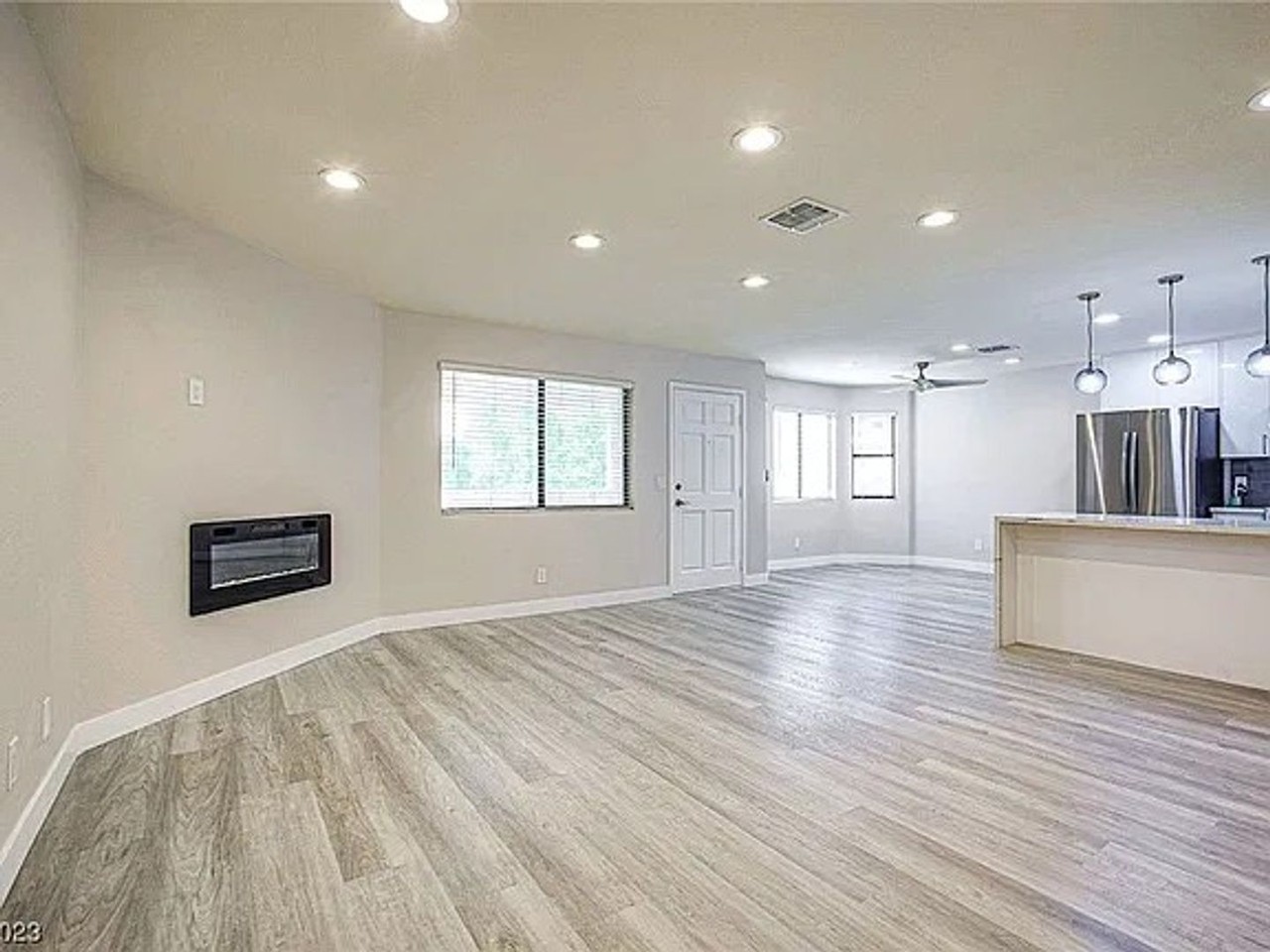 2705 Beaver Creek Ct #201 - Photo 5 of 5