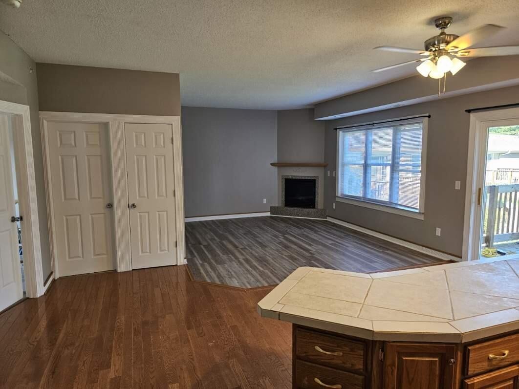 6268 Deans Hill Rd - Photo 4 of 11
