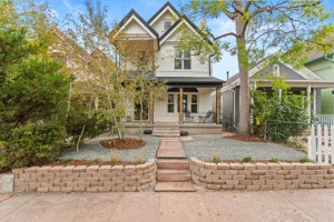 featured image of 2322 N Franklin St