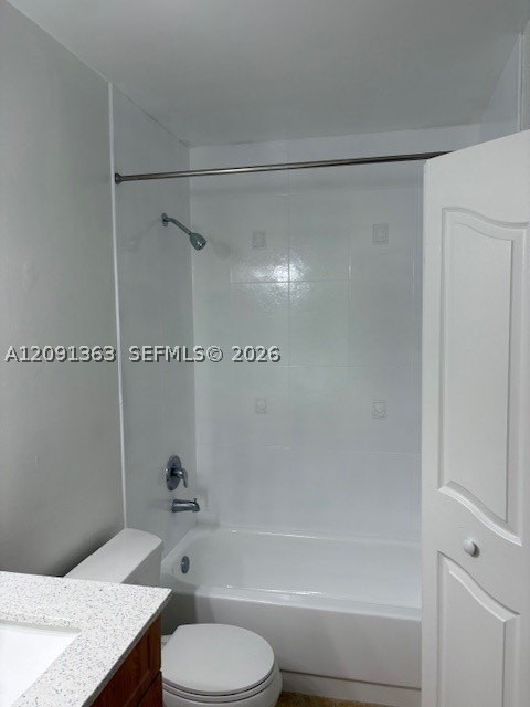 18356 Nw 68th Ave #E - Photo 3 of 12