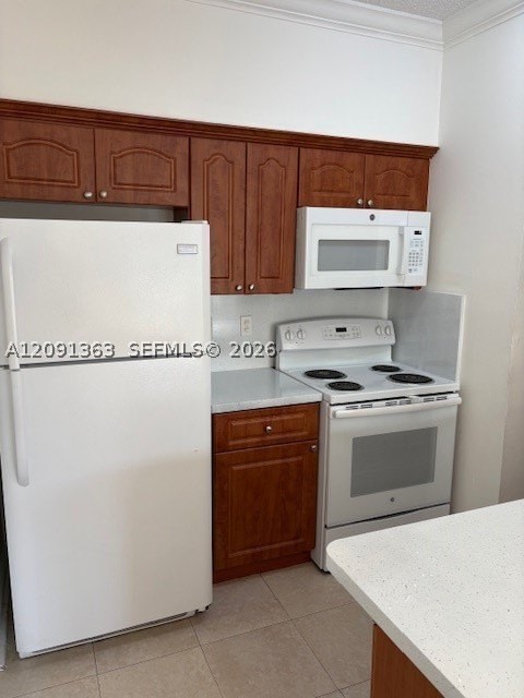 18356 Nw 68th Ave #E - Photo 4 of 12